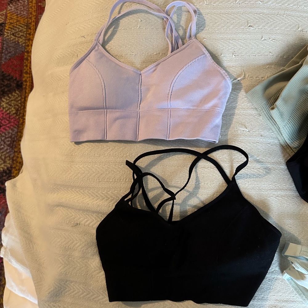 Forever 21 sports bras small